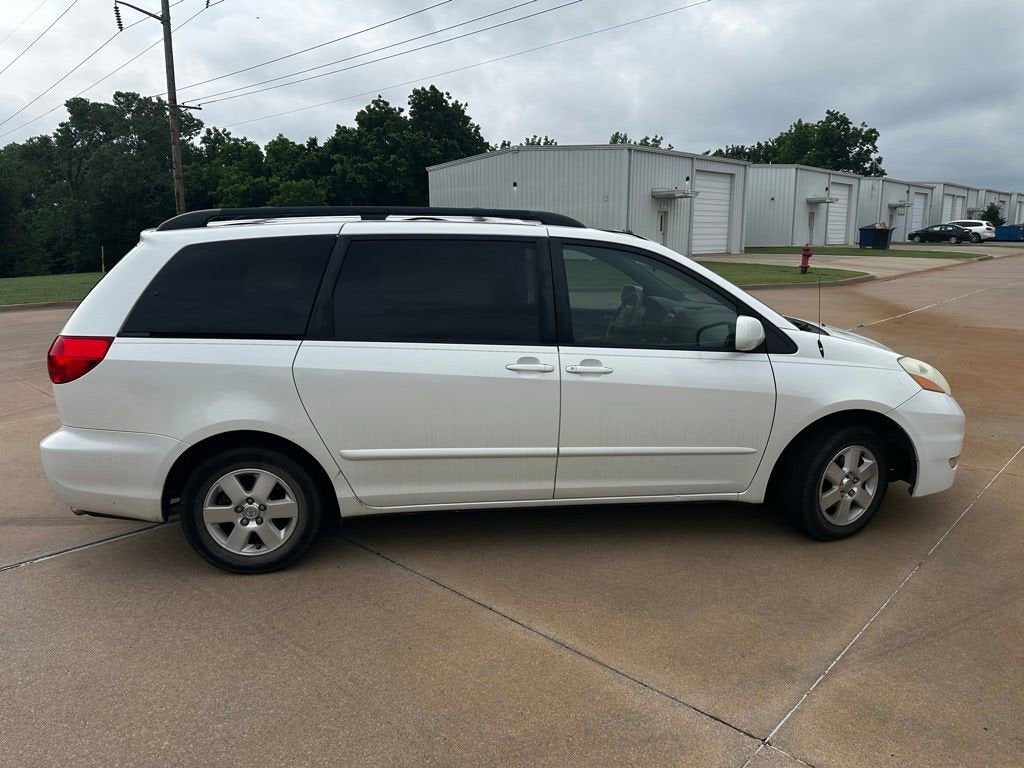 2010 Toyota Sienna XLE