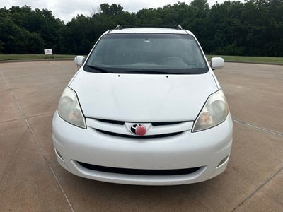2010 Toyota Sienna XLE