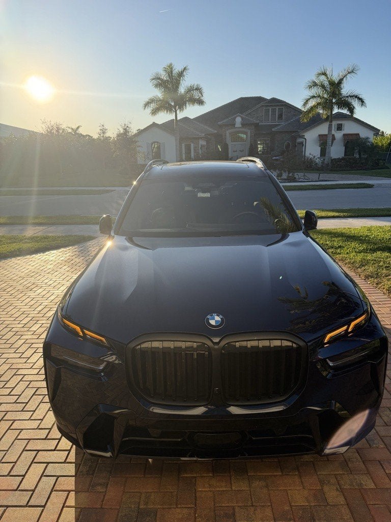 2025 BMW X7 xDrive40i