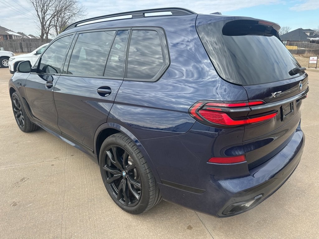 2025 BMW X7 xDrive40i