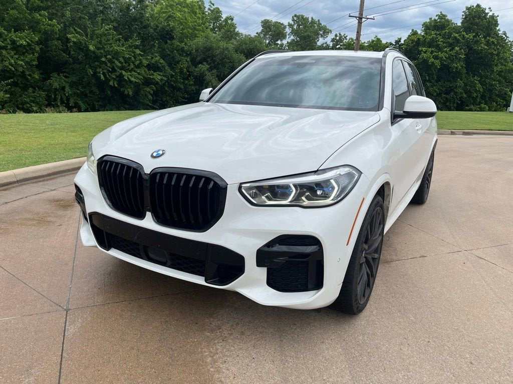 2022 BMW X5 sDrive40i's photo