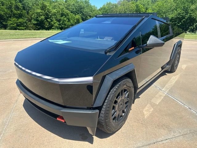 2024 Tesla Cybertruck Cyberbeast
