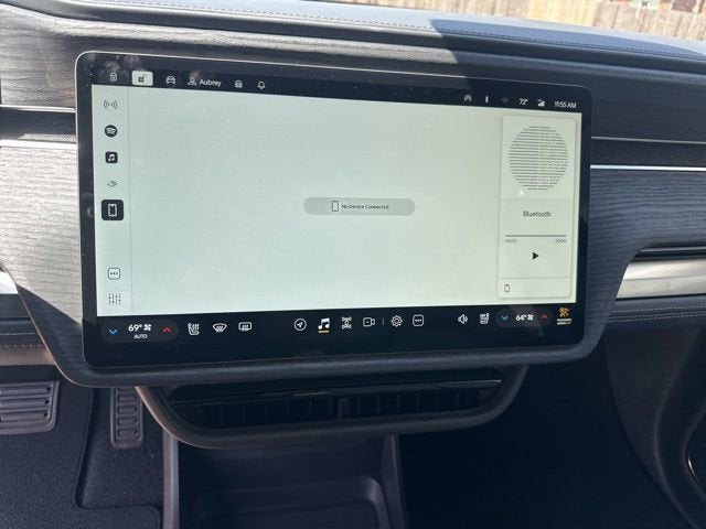 2025 RIVIAN R1S Adventure