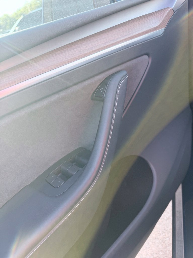 2024 Tesla Model Y Base