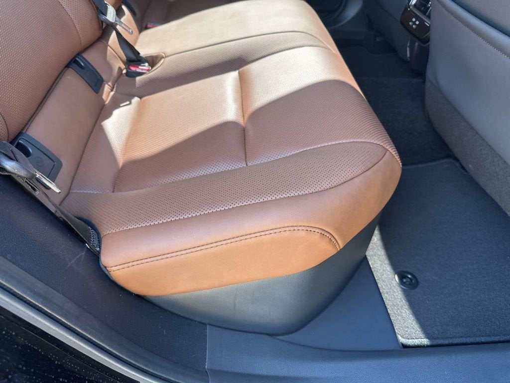 2025 Toyota Crown Signia XLE