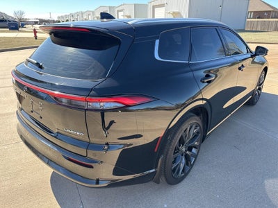 2025 Toyota Crown Signia XLE