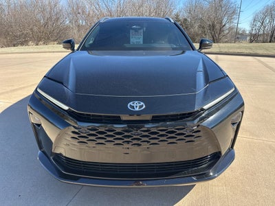 2025 Toyota Crown Signia XLE