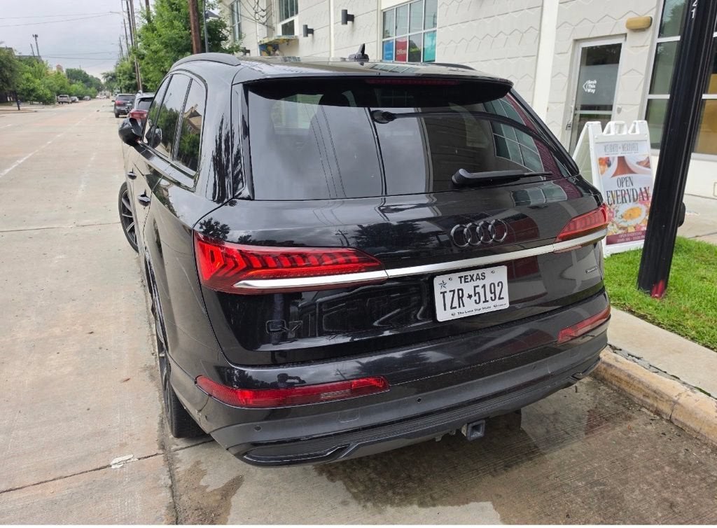 2021 Audi Q7 Premium Plus