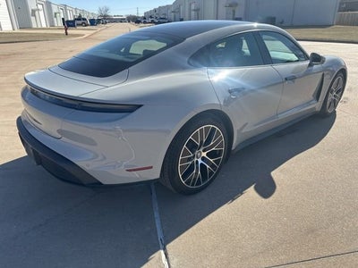 2022 Porsche Taycan Base