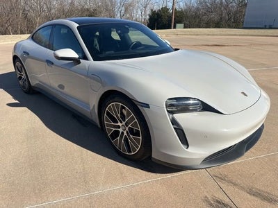 2022 Porsche Taycan Base