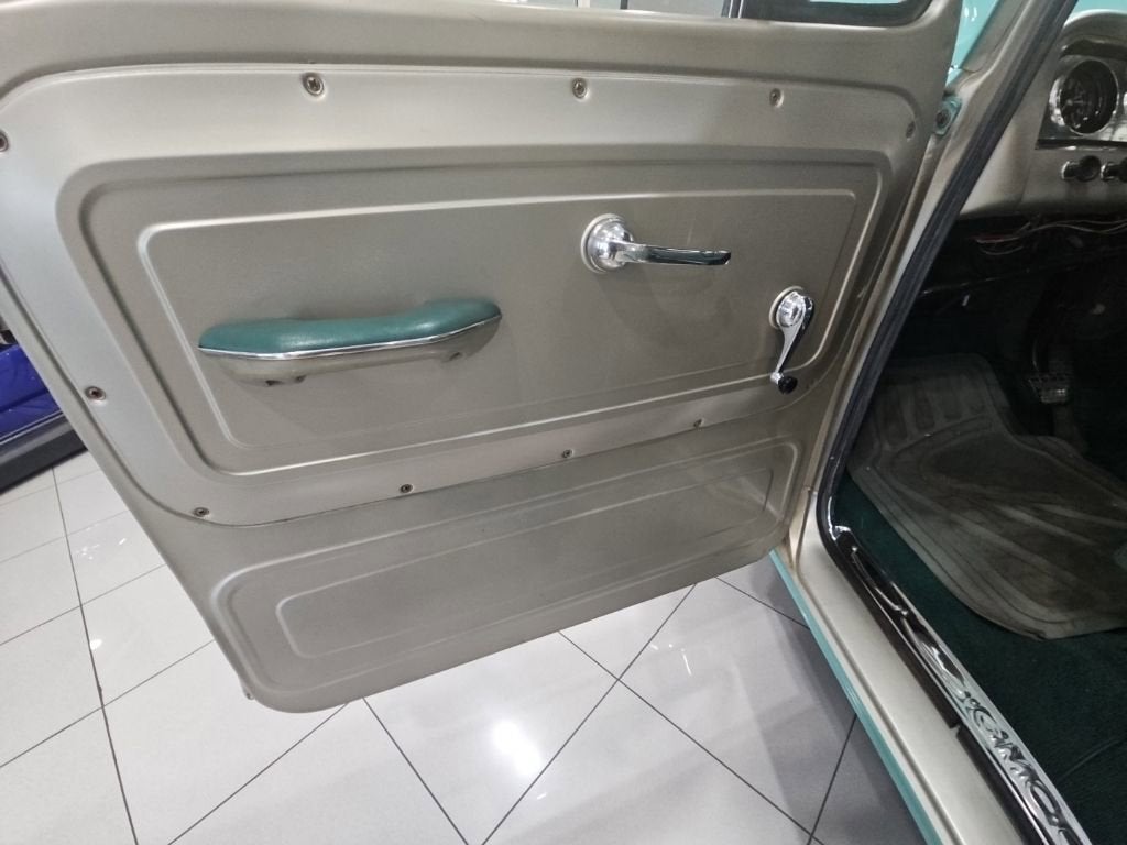 1964 GMC SUBURBAN CARRY ALL Base