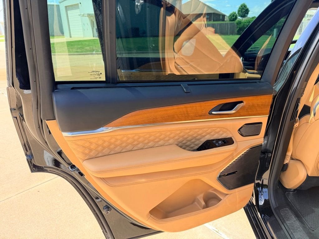 2024 Jeep Grand Cherokee L Summit Reserve
