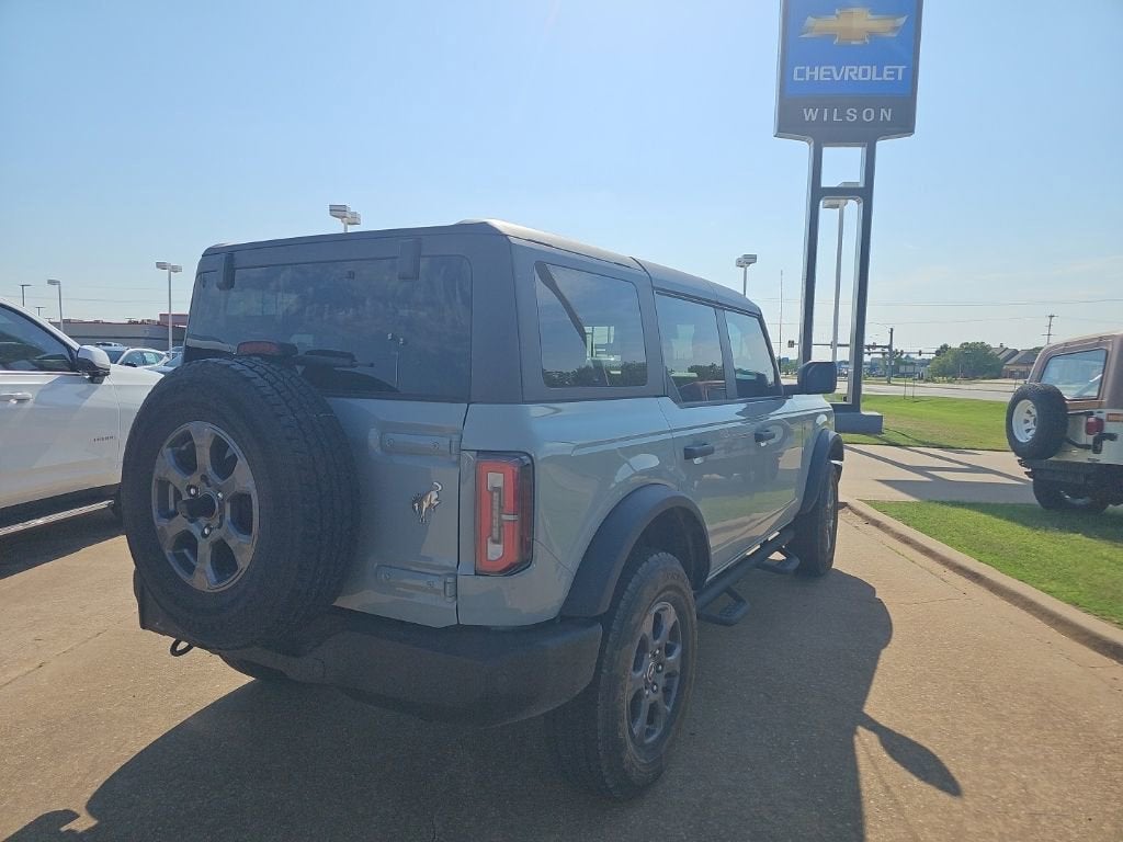 2023 Ford Bronco Base