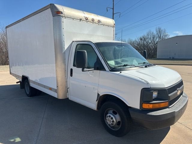 2004 Chevrolet Express Commercial Cutaway C7L