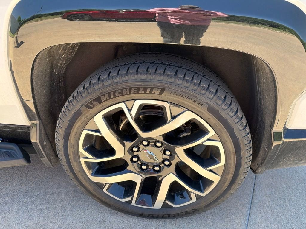 2025 Chevrolet Silverado EV RST - Max Range