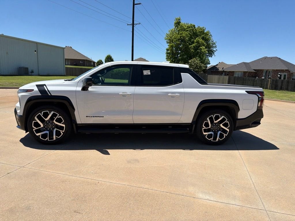 2025 Chevrolet Silverado EV RST - Max Range