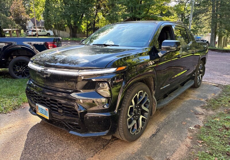 2024 Chevrolet Silverado EV RST