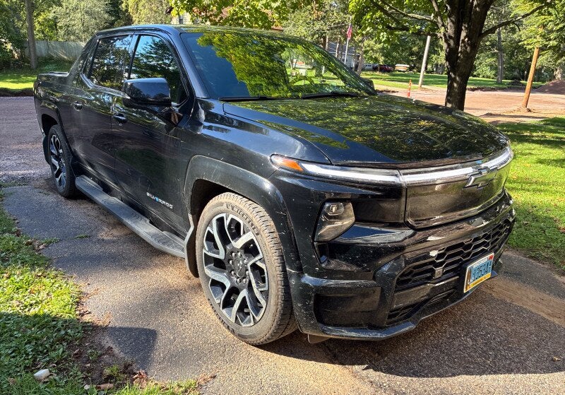 2024 Chevrolet Silverado EV RST