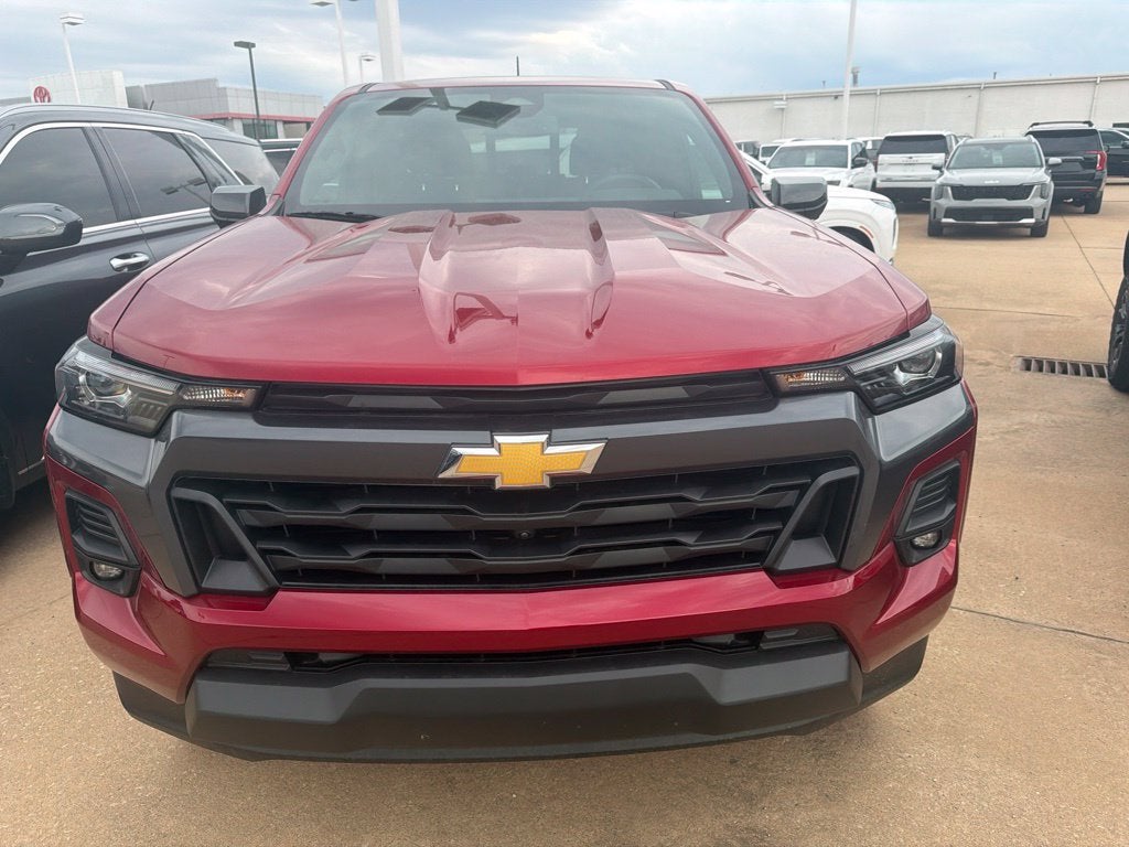 2025 Chevrolet Colorado WT/LT