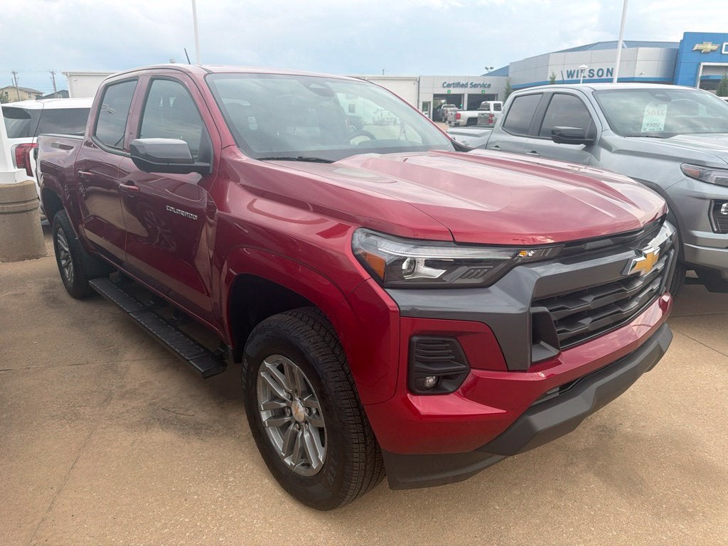 2025 Chevrolet Colorado WT/LT