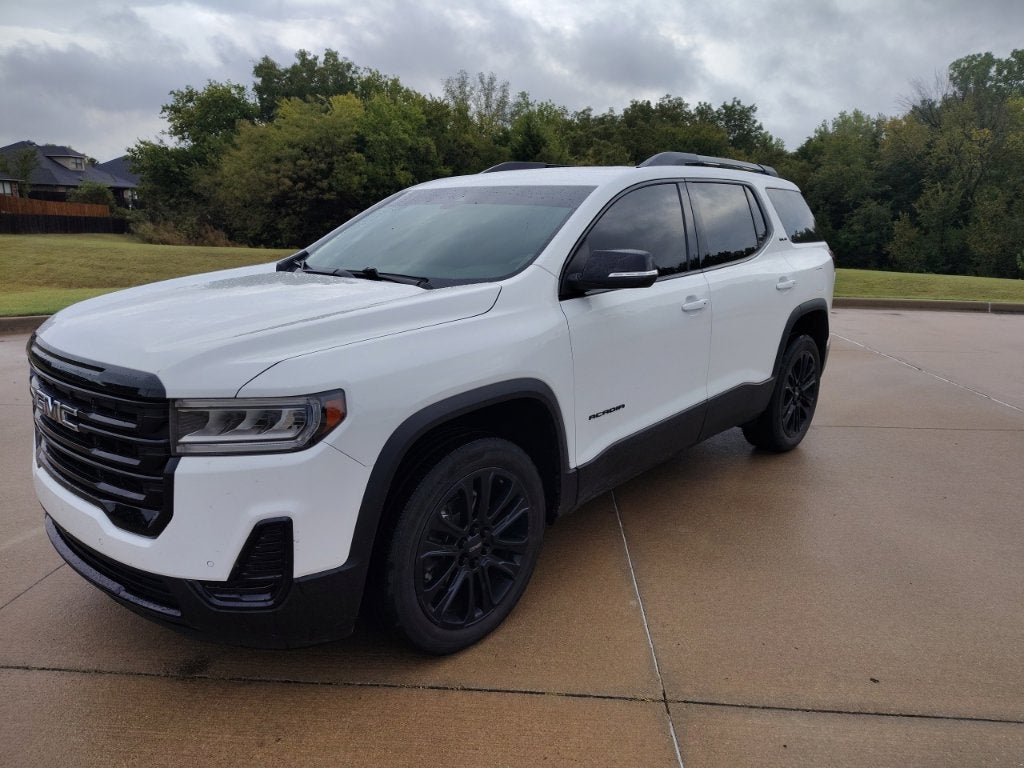 2022 GMC Acadia SLE