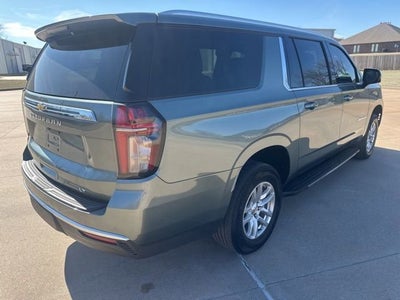 2024 Chevrolet Suburban LT