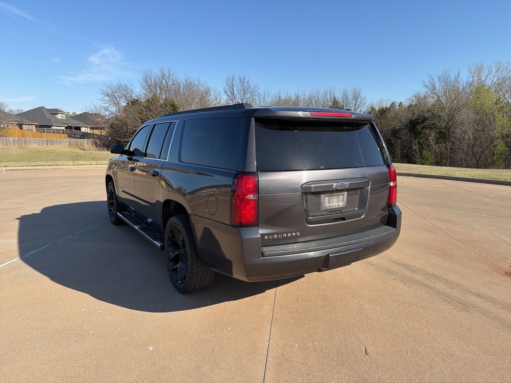 2016 Chevrolet Suburban LT