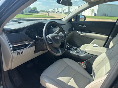 2021 Cadillac XT4 Luxury