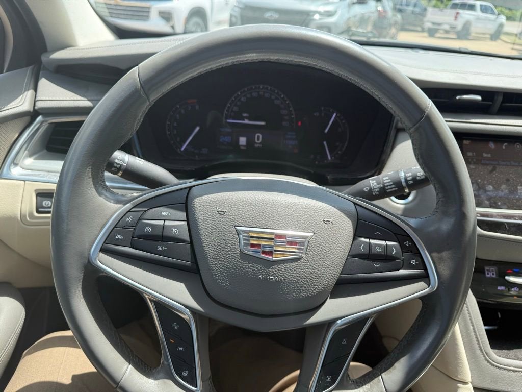 2017 Cadillac XT5 Luxury FWD