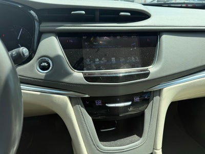 2017 Cadillac XT5 Luxury FWD