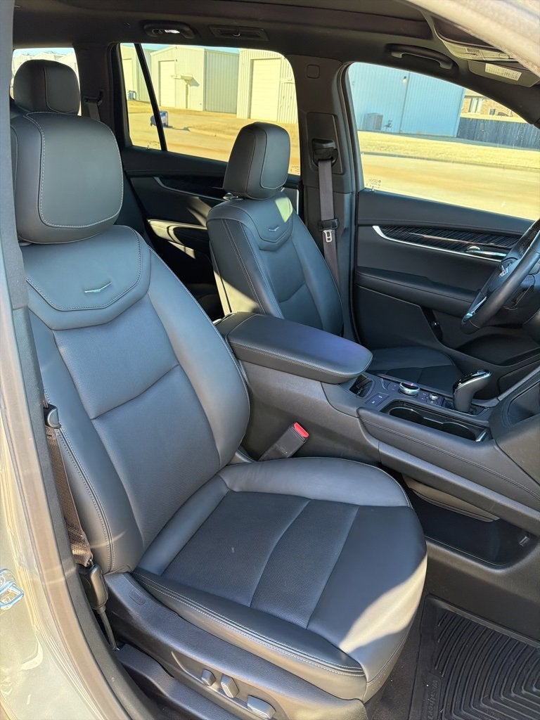 2024 Cadillac XT6 Premium Luxury