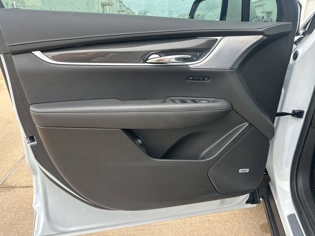 2025 Cadillac XT6 Sport