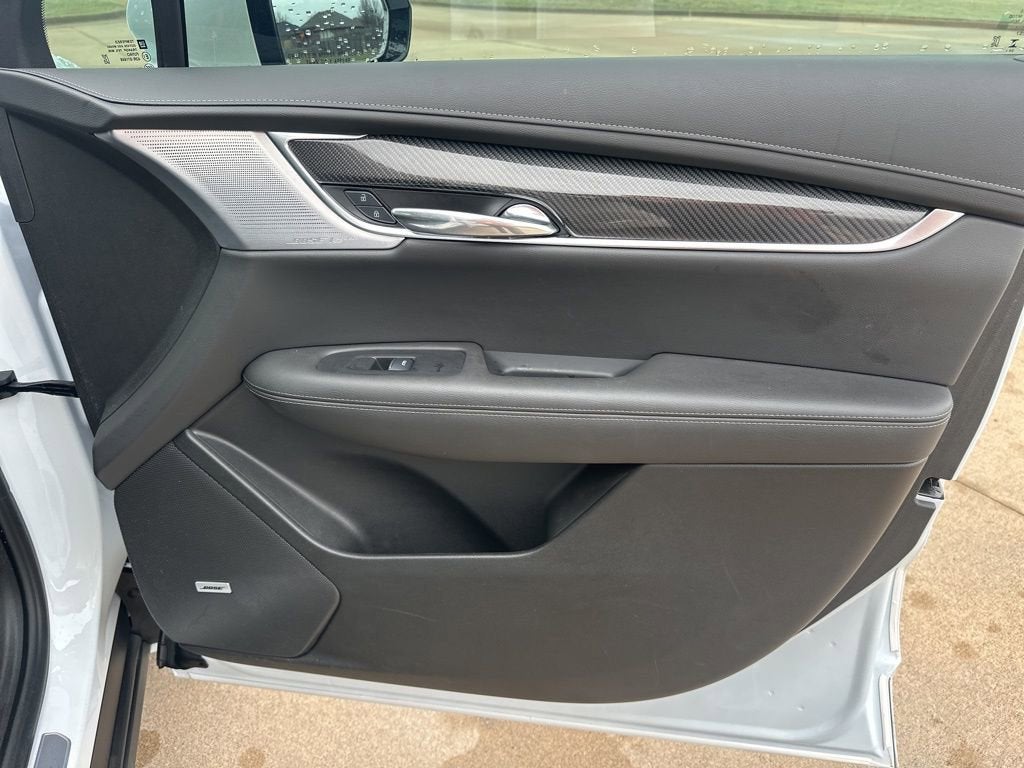 2025 Cadillac XT6 Sport