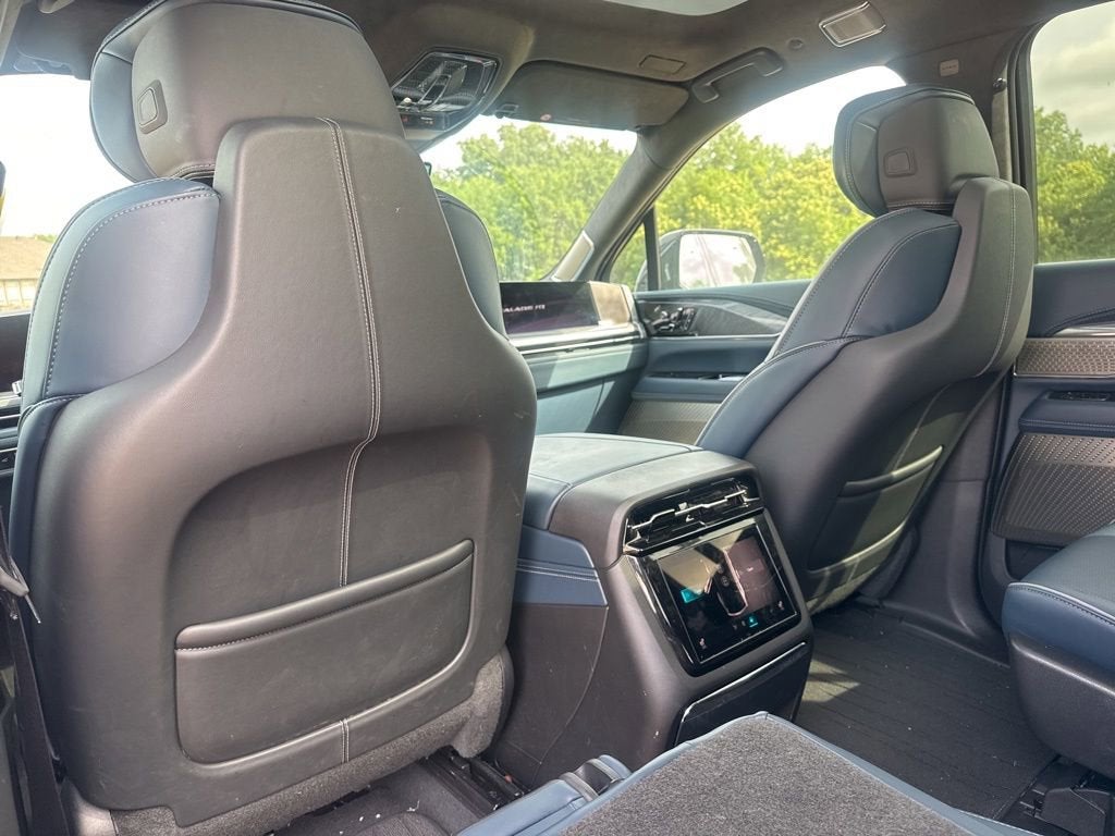 2025 Cadillac ESCALADE IQ Luxury 2