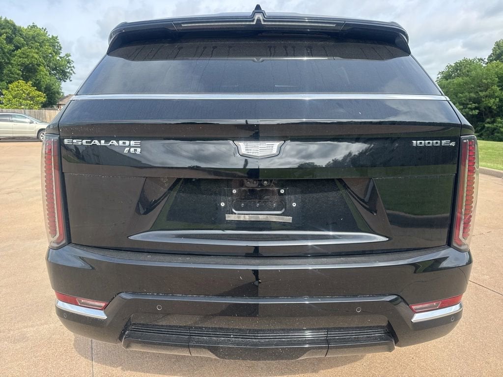 2025 Cadillac ESCALADE IQ Luxury 2