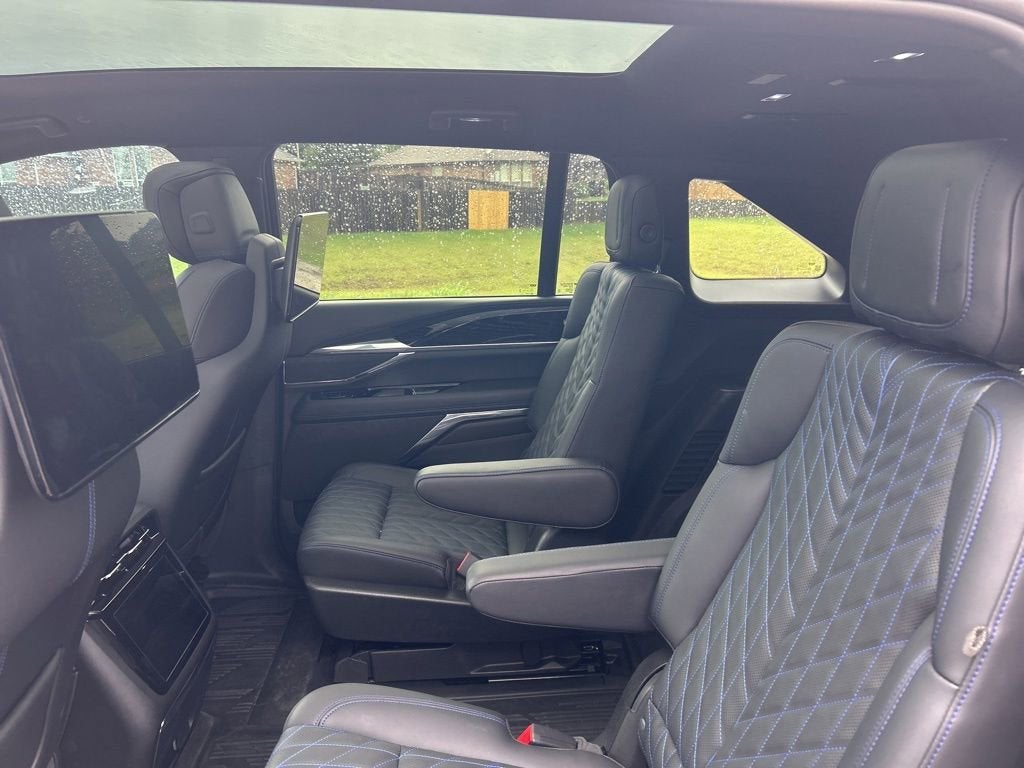 2025 Cadillac ESCALADE IQ Sport 1