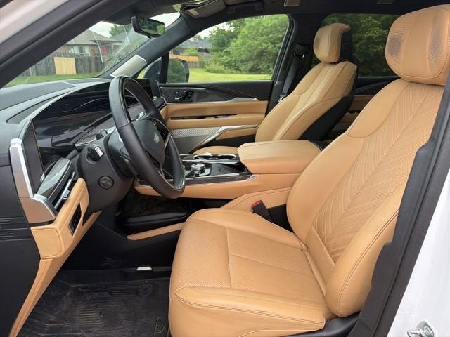 2025 Cadillac ESCALADE IQ Sport 2