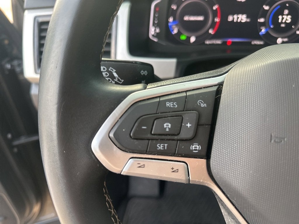 2022 Volkswagen Atlas 3.6L V6 SE w/Technology