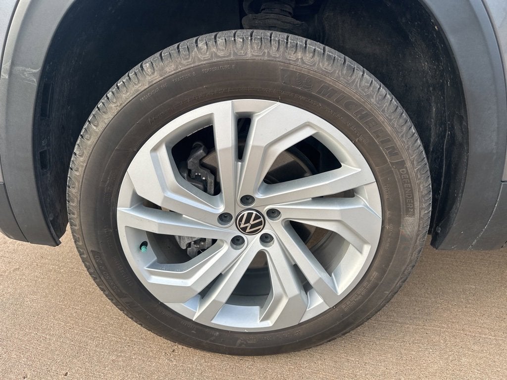 2022 Volkswagen Atlas 3.6L V6 SE w/Technology