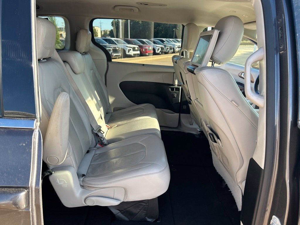2018 Chrysler Pacifica Touring L Plus
