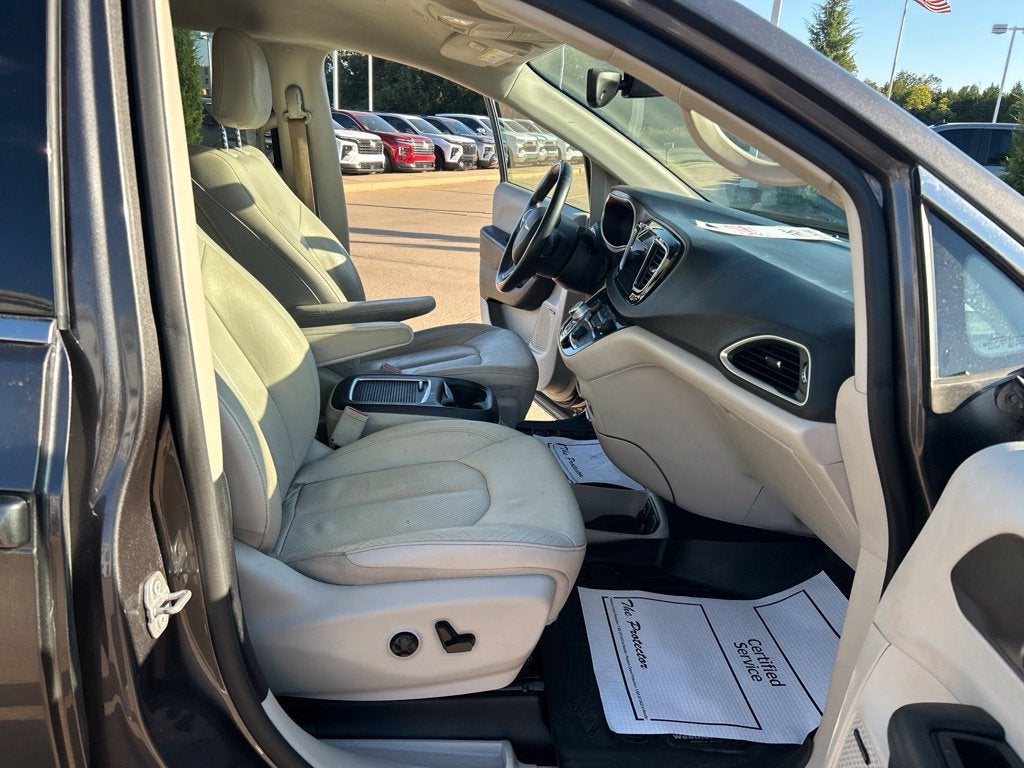 2018 Chrysler Pacifica Touring L Plus