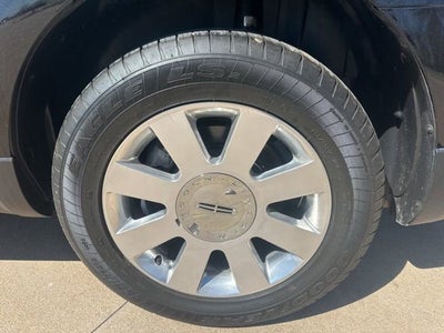 2019 Lincoln MKT Base