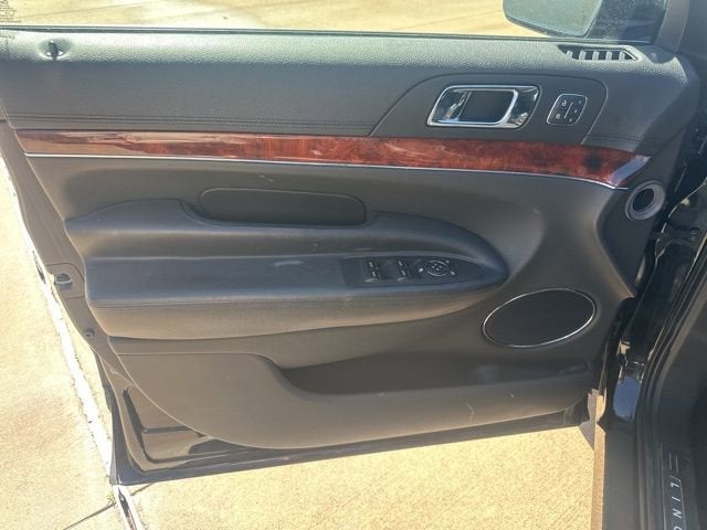 2019 Lincoln MKT Base