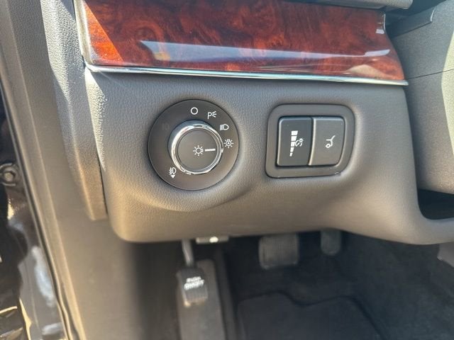 2019 Lincoln MKT Base