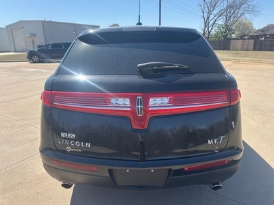 2019 Lincoln MKT Base