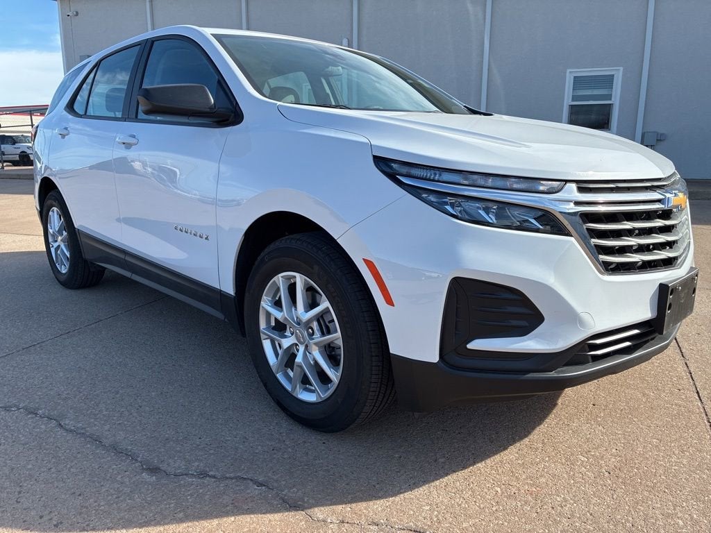2023 Chevrolet Equinox LS