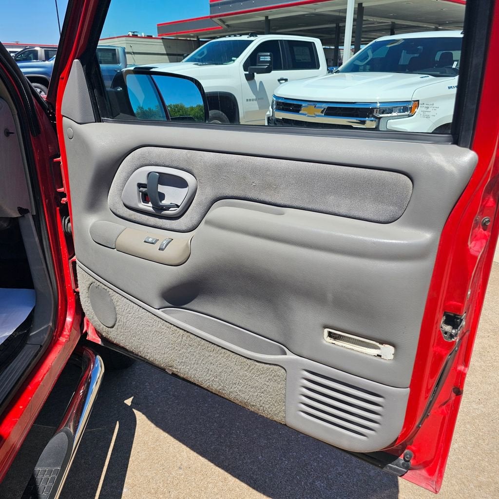 1997 Chevrolet Tahoe Base