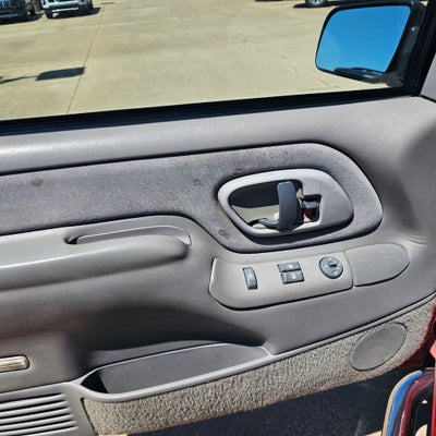 1997 Chevrolet Tahoe Base