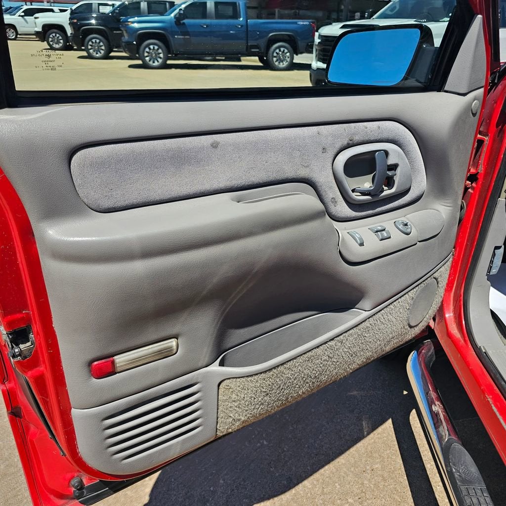 1997 Chevrolet Tahoe Base