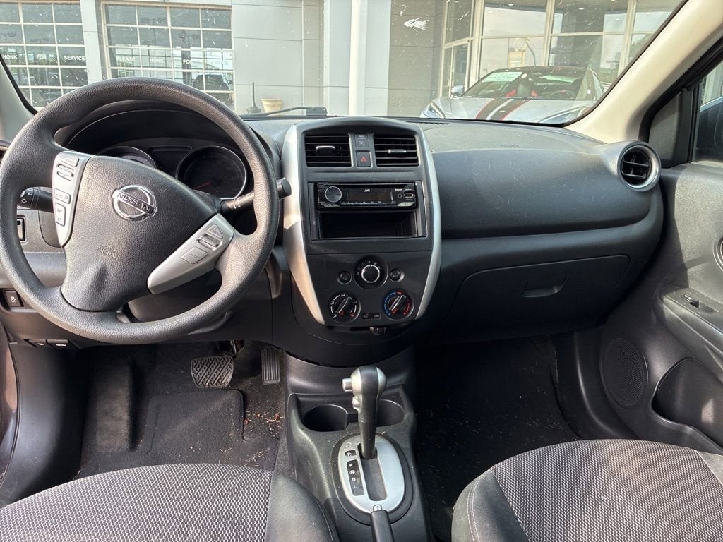 2015 Nissan Versa SV